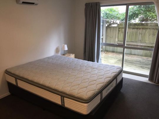 Ready to move in - fully furnished unit - Photo 1