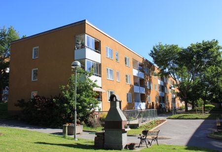 Krongårdsvägen, Vårby - Foto 3