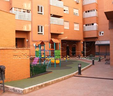 Piso de alquiler en General, Casco Histórico de Barajas - Photo 3