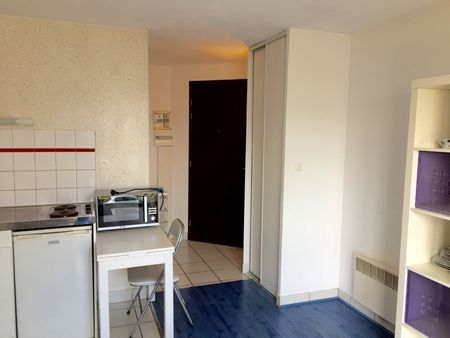 Brest Kérinou/Kéredern Studio meublé 19 M2+ place de parking - Photo 4