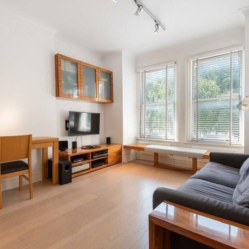 1 Bed Flat, Primrose Gardens, NW3 - Photo 1