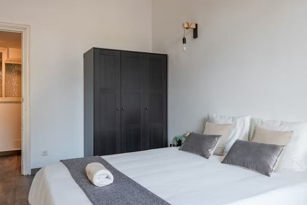 Carrer de Casp, Barcelona, Catalonia 08010 - Foto 1