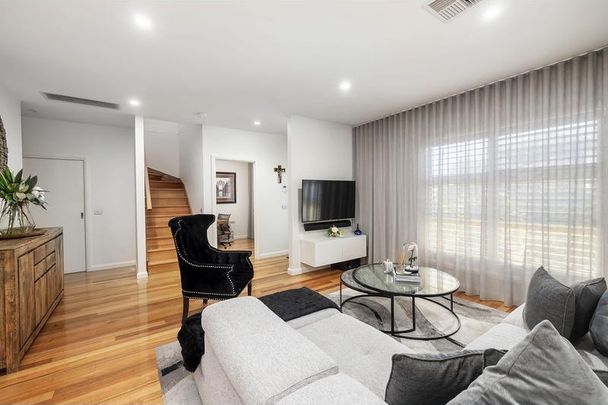 Modern Living in the Heart of Pascoe Vale South - Photo 1