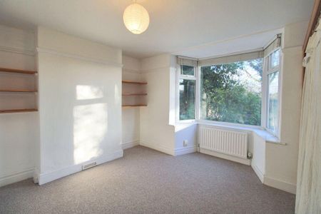 2 bed lower flat to rent in NE6 - Photo 2