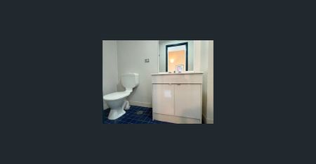 Furnished Loft in the Heart of the University District - Photo 2