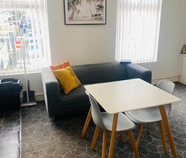 Room in a Shared Flat, Anfield, L4 - Photo 1
