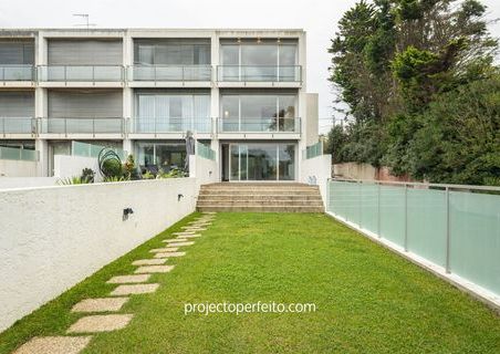 Moradia em Banda T3+1