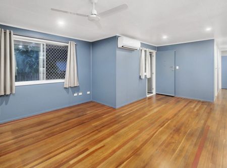 8 Birun Street, Woodridge QLD 4114 - House For Rent | Domain - Photo 3