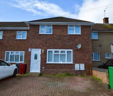 Farm Crescent, Slough, Berkshire,SL2 - Photo 6