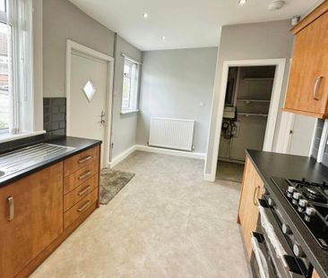 2 bedroom terraced house to rent - Photo 6