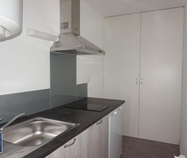 Location Appartement 1 pièce 43m² LAVAL 53000 - Photo 2