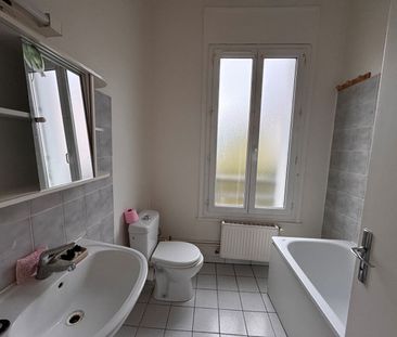 Location Appartement 2 pièces 45m² - Photo 2