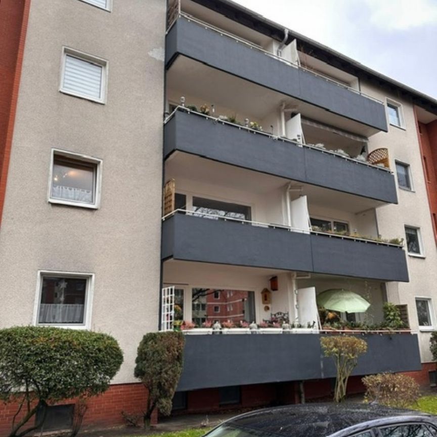 3-Zi-Wohnung im 3.OG mit Balkon und Garage in Langenhagen - Photo 1