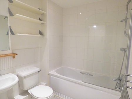 1 bedroom flat to rent - Photo 4