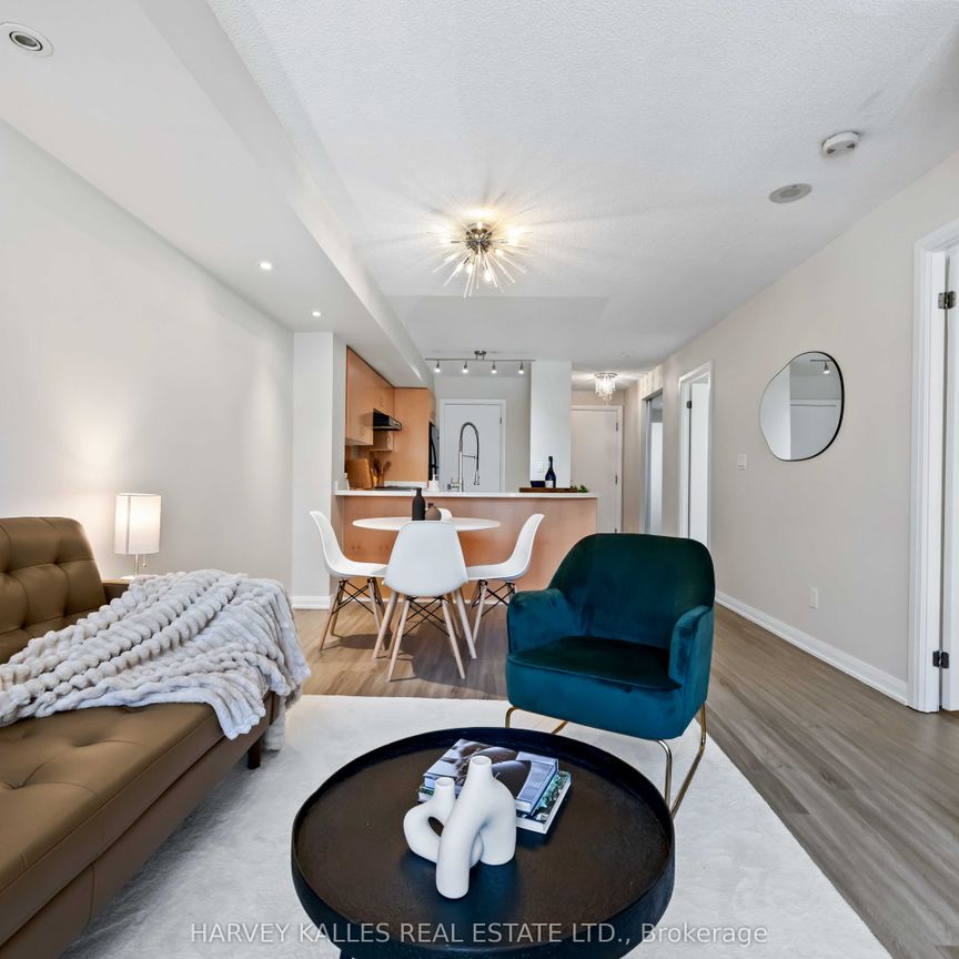 Phoebe on Queen Lofts 18 , #416 - Photo 1
