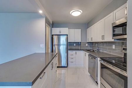 Macey Apartments - Photo 4