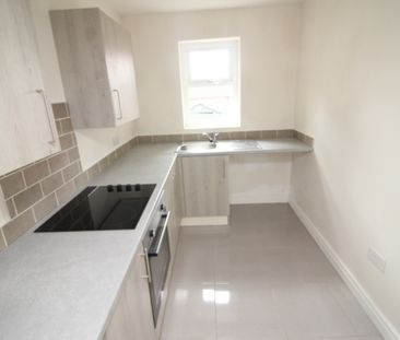 3 Bedroom Terraced House - Photo 1