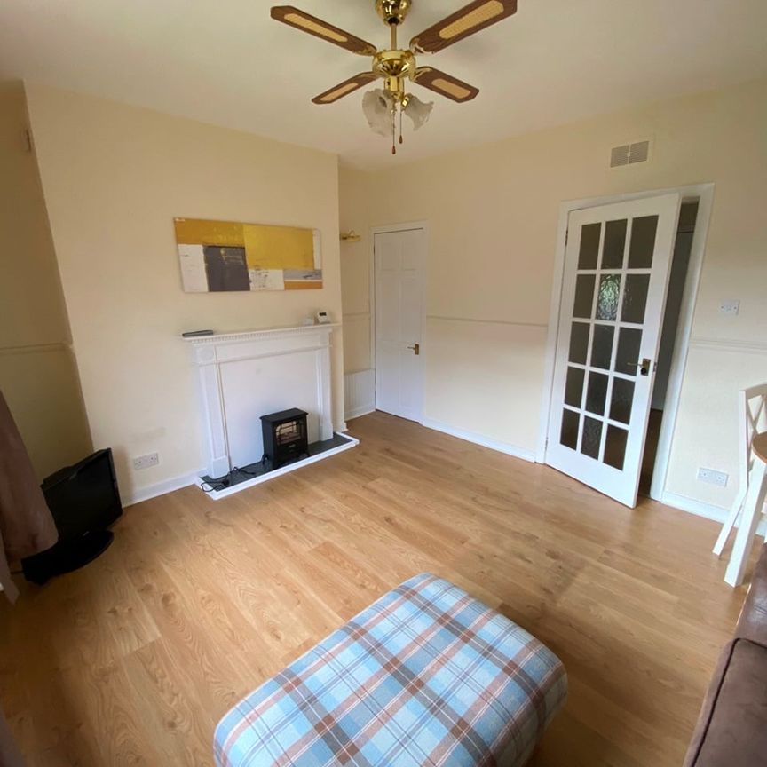 2 Bed Flat, Hutchison Road, EH14 - Photo 1