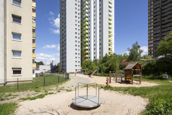 Toller Ausblick: Große 3-Zimmerwohnung mit Balkon - Foto 1