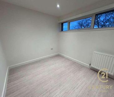 Nelson Road, TW3 - Photo 3