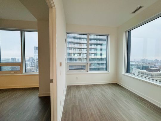 For Lease - 8 Wellesley Street Unit# 5115, Toronto, Ontario - Photo 1
