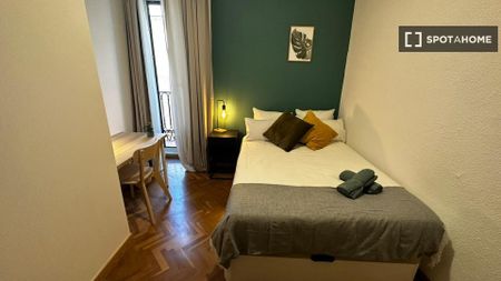 madrid, Community of Madrid 28012 - Photo 4