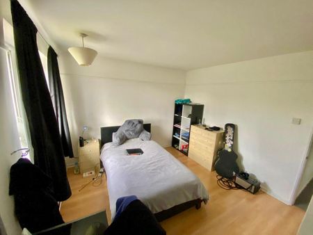 St Mildreds Road, Norwich - Photo 3