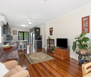 Charming home in Wandal - Photo 2