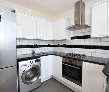 Albert Road, Horley, RH6 - Photo 3
