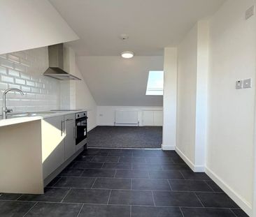 Studio Flat, White Hart Lane, N22 - Photo 2