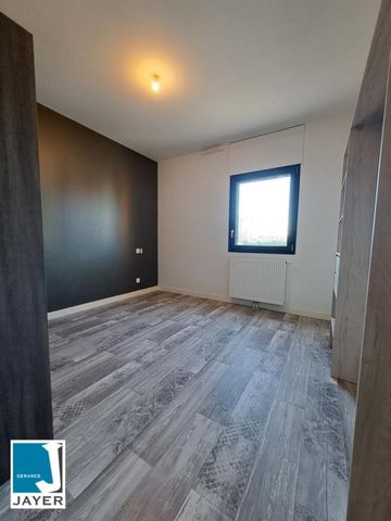 APPARTEMENT 3 PIECES VUE IMPRENABLE SUR LA SAÔNE - Photo 2