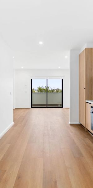 Brand-New Three-Level Townhouse in a Convenient Werribee - Photo 1