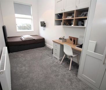 Picton Manor, City Centre, Newcastle upon Tyne - Photo 2