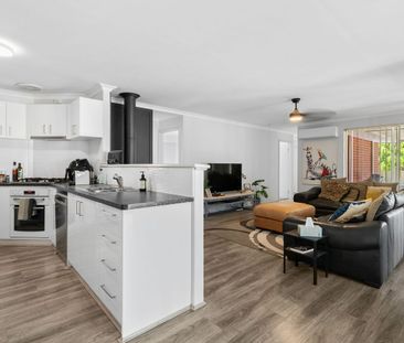 Spacious Family Home with Workshop & Side Access in Quiet Cul-de-Sa... - Photo 4