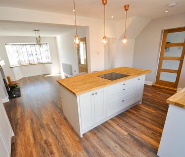 3 bedroom semi-detached house to rent - Photo 4