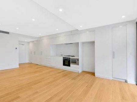 Modern Studio with Parking in the Popular "Harbour Mill" - Photo 4