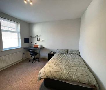 Wilson Street - Bed *% Off Mths Rent!* -available Now!, LN1 - Photo 2