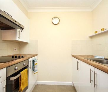 1 bedroom retirement property to rent - Photo 4