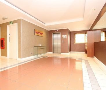 Room in a Shared Flat, Meridian Place, E14 - Photo 4