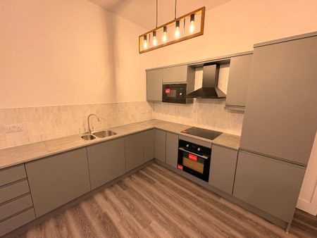 2 bedroom flat to rent - Photo 3