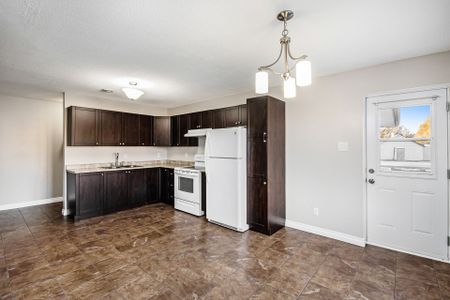 For Lease - 2461 DUNNING Road Unit# 2, Orleans - Cumberland and Area, Ontario - Photo 2