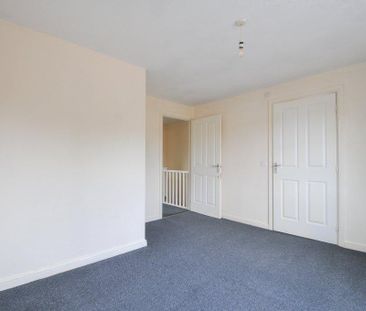 3 bedroom end of terrace house to rent - Photo 6