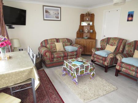 3 bedroom bungalow to rent - Photo 5