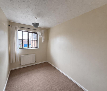 4 bedroom detached house to rent - Photo 4