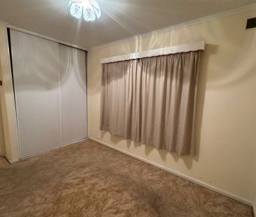 Spacious Family Home with Large Backyard in Valley View - Photo 5