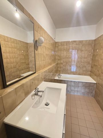 Location Appartement 2 pièces 42m² DAX 40100 - Photo 4