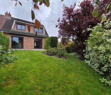 Location Maison 5 pièces 99m² EMMERIN 59320 - Photo 1