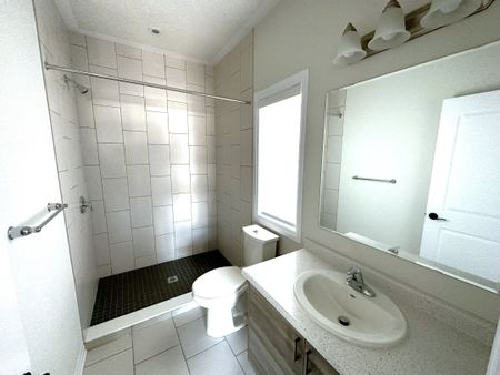 For Lease - 25 Isherwood Avenue Unit# C35, Cambridge, Ontario - Photo 3