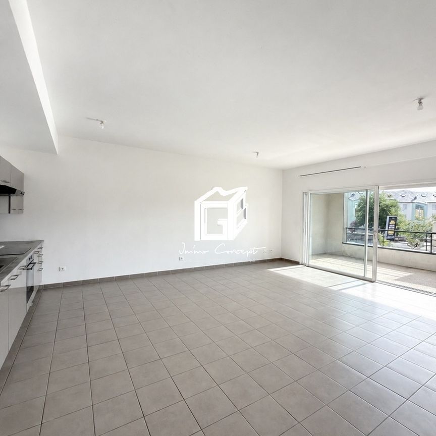 Location Appartement 3 pièces 78m² ONET LE CHATEAU 12850 - Photo 1