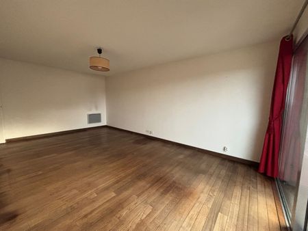 Location Appartement 3 pièces 75m² ANGOULEME 16000 - Photo 2